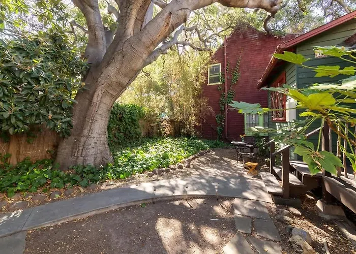 Charming Garden Cottage & Walk To Uc & Bart & Parking